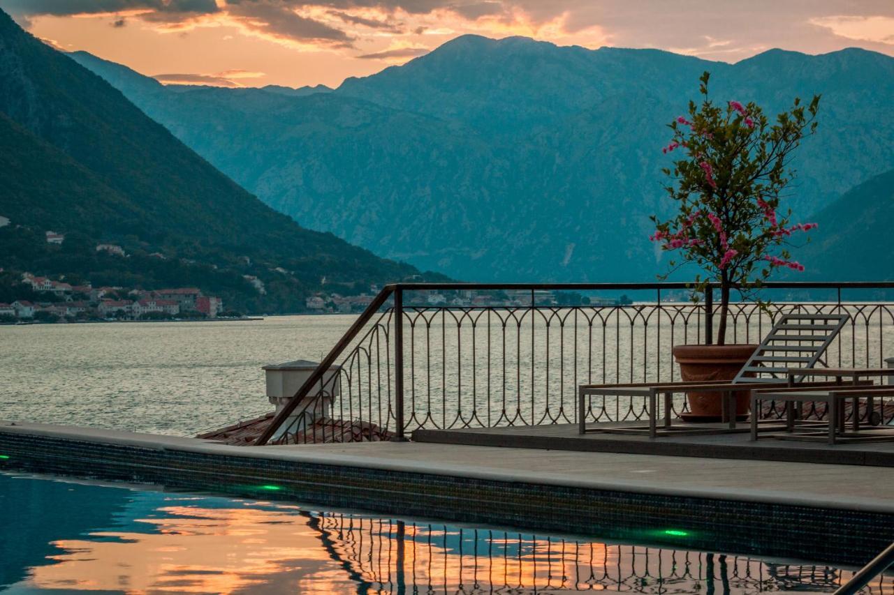 Huma Bay And 5* Kotor